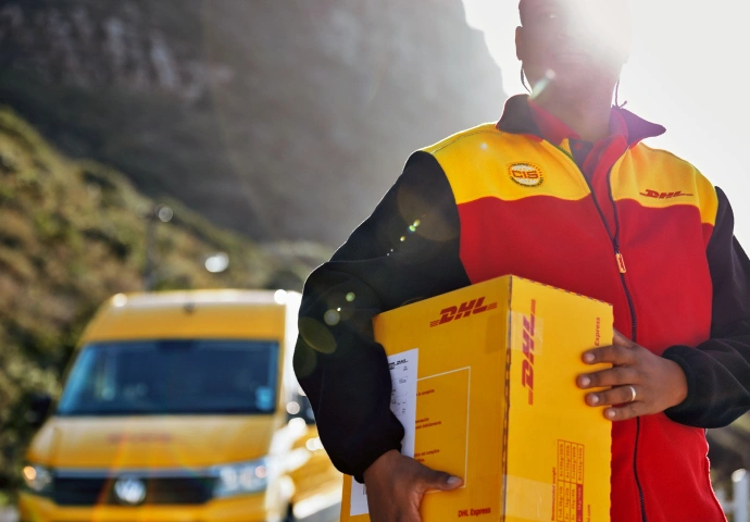 Află în ce momente este activ tracking-ul DHL și cum funcționează actualizările de status