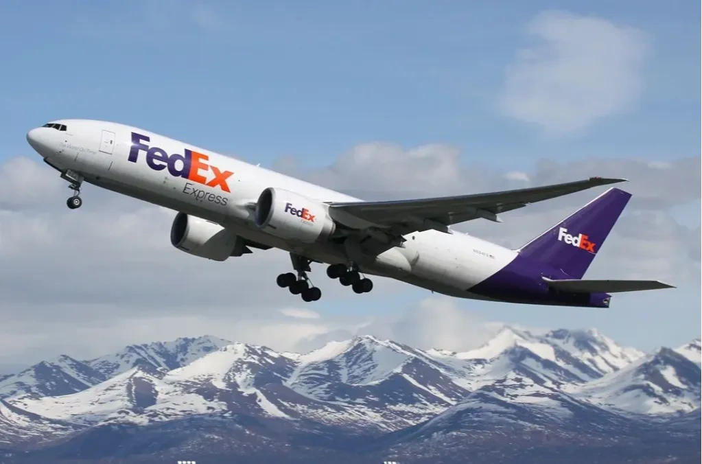 Ce reprezintă un AWB FedEx și cum se folosește pentru tracking-ul coletelor