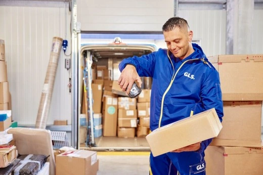 Lista statusurilor GLS – ce înseamnă fiecare etapă de livrare a coletului